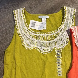 2 NWT Lizwear Lace Neck Tank Tops‎ Green and Orange Size Small thumbnail 2
