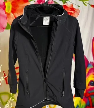 H50. Black Ivivva Athletica jacket with hood and pockets. Size: 6 thumbnail 1
