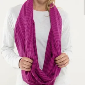 Lululemon Vinyasa Scarf Luon Light Hyper Stripe Raspberry Glo Pink Purple 466 thumbnail 4