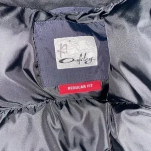 Oakley Black Puffer Vest Size‎ Extra Small thumbnail 4