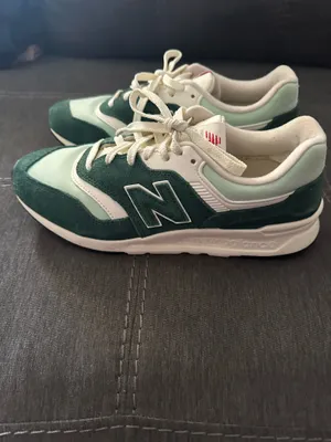 New Balance Women’s 997H thumbnail 3
