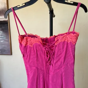 HOUSE OF CB 'Aiza'‎ Raspberry Lace Trimmed Maxi Dress NWOT size XS thumbnail 11