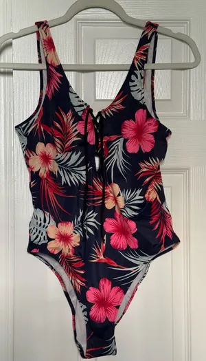 Victoria's Secret PINK Swimsuit thumbnail 1