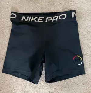 Nike Pro Spandex Shorts Grey Dri-Fit Women’s Medium thumbnail 1