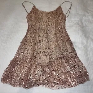 Selfie Leslie Shine Spaghetti Strap Sequin Mini Dress Rose Gold small never worn thumbnail 5