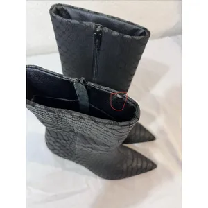 Matisse Dream Catcher boots 7.5 M feature a black textured leather upper thumbnail 11