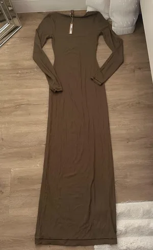SKIMS SOFT LOUNGE LONG SLEEVE DRESS | ARMY GREEN thumbnail 9