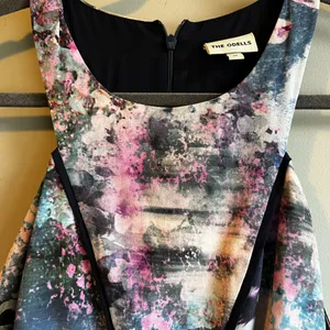 The Odell’s Floral Sleeveless 100 % Silk Dress Blue and Purple Medium thumbnail 4