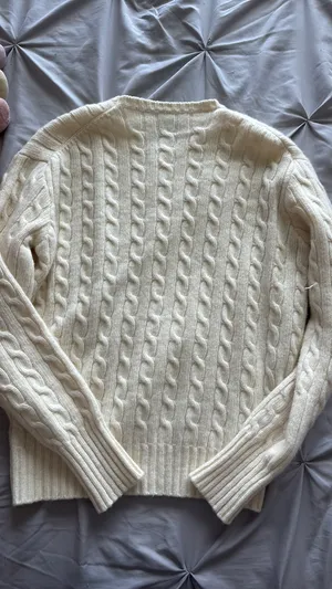St. George Brandy Melville Sweater thumbnail 2