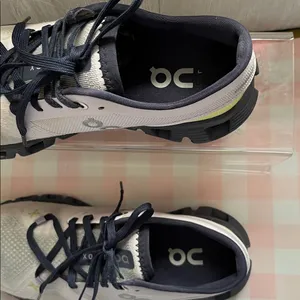 On Running Cloud X 3 orchid/Iron. Gray Size 7.5 thumbnail 4