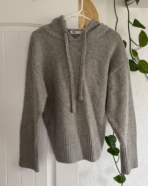 ZARA wool sweater thumbnail 2