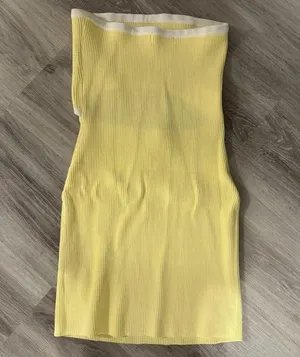 Beginning Boutique Yellow dress thumbnail 3