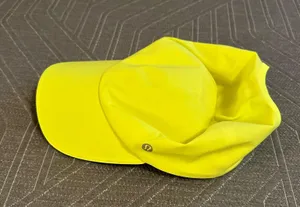 Lululemon hat thumbnail 1