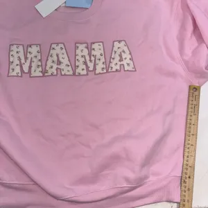 Grayson Threads Mama Pink Crewneck Oversized Sweatshirt Floral Patchwork Applique Size Small NWT thumbnail 13