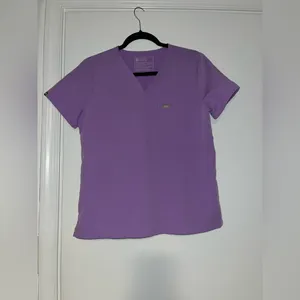 FIGS Small - Ultra Violet Catarina™ - One-Pocket Scrub Top‎ Technical Collection thumbnail 2