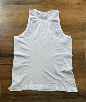 Sweaty Betty White Performance Racerback Tank Top Size 4-6 thumbnail 1