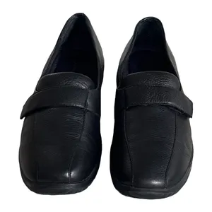 Easy Spirit Musthaves Black Leather Loafers Hook and Loop‎ Strap Shoes Womens 11 thumbnail 3