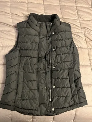 GAP Vest thumbnail 1