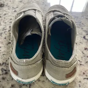 Blowfish Malibu Play Sneakers Women 8 Olive Green Distressed Canvas Slip On Boho thumbnail 4