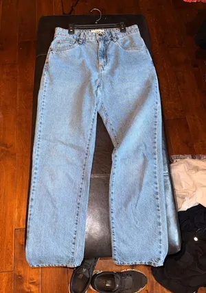 Mom Jeans Cotton On High-Rise Light Wash thumbnail 1