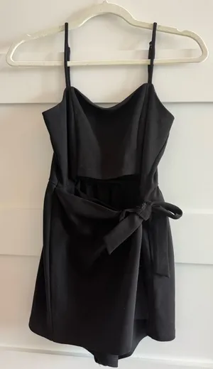 Black Dress thumbnail 1
