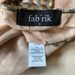 Fab'rik High Neck Halter Tie Flowy Sleeveless Top w/ Muted Geometric Pattern thumbnail 7