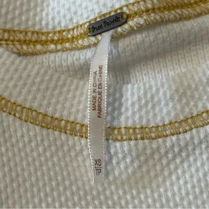 Free People Women’s Size XS White Gold Zipper Cuff Thermal Crewneck Top Shirt thumbnail 9