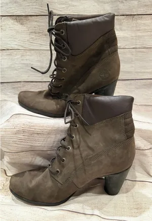 Timberland Women’s Brown Leather Lace Up Ankle Boot Size 7.5 thumbnail 1