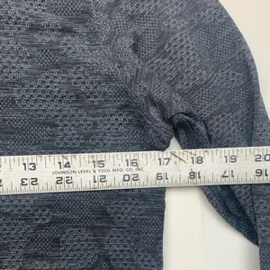 Lululemon size 6 breeze by long sleeve swiftly black gray camo athletic workout thumbnail 7