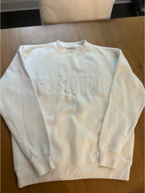 Six stories BRIDE sweatshirt White Size M thumbnail 2