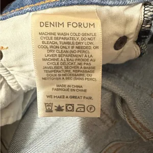 Aritzia denim forum the twiggy high rise flare 28L size 27 thumbnail 3