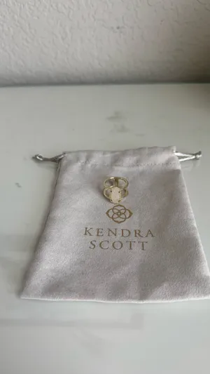 Kendra Scott Elyse Ring Gold thumbnail 2