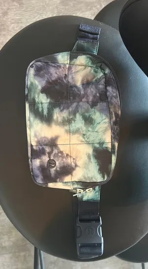 Lululemon Fanny Pack Everywhere Belt Bag thumbnail 1