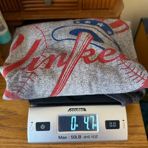 Genuine Merchandise New York Yankees Baseball Gray T Shirt Distressed Women’s Size Small thumbnail 8