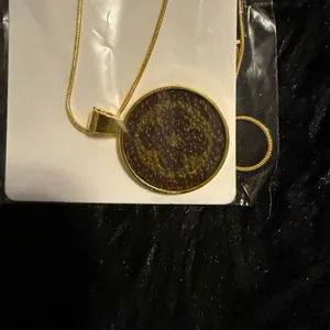 Handmade Gold Pendant Necklace‎ thumbnail 3