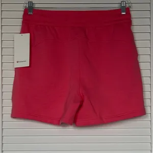 Lululemon Scuba High-Rise Short 5" Sakura Pink Size 10 thumbnail 5