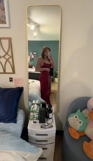 SheIn Red formal dress thumbnail 2