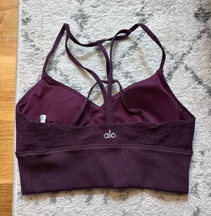 Alo Yoga Alosoft Sports Bra Lavish thumbnail 3