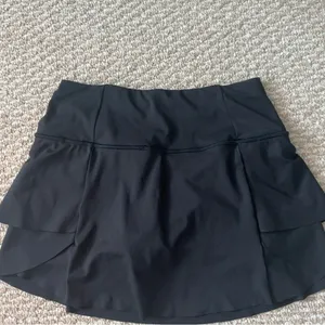Athleta Black Ruffle Tennis Skirt thumbnail 4