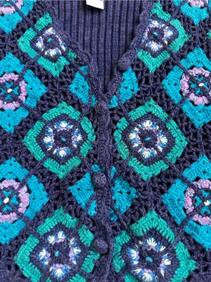 Vintage Koret Crochet Granny Square Cardigan Sweater Vest 70s Retro Cottagecore thumbnail 3