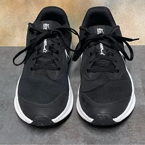 Nike Star Runner 3 Women's Black & White Sneakers Size 8.5M thumbnail 7