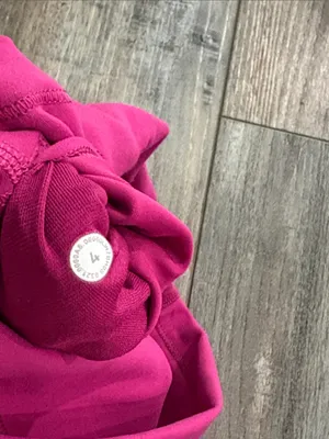 Lululemon Ripened Raspberry Wonder Train High Rise Shorts Size 4 thumbnail 10