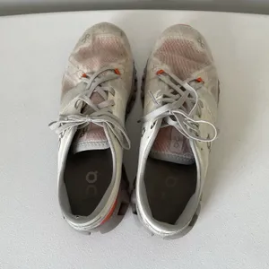 On Cloud X 3 Ivory, Grey, Orange Running Shoes Sneakers Women's Size 10 thumbnail 9
