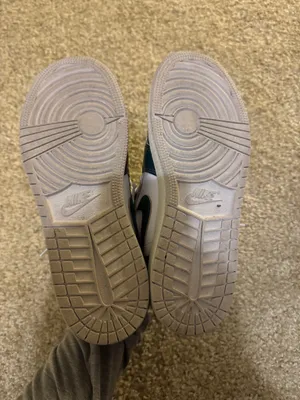 Nike Air Jordan 1 Low thumbnail 3