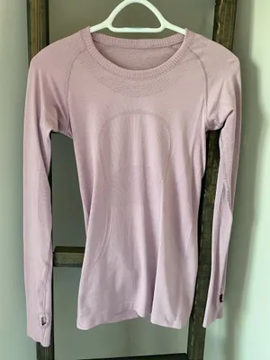 Lululemon Swiftly Tech Long Sleeve thumbnail 1