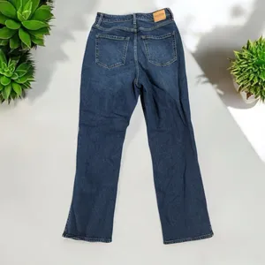 Hollister Curvy Ultra High-Rise Dad Jean Size 29 thumbnail 2