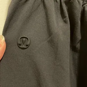 Lululemon Womens Flat Front Stretch Pocket Pull thumbnail 6