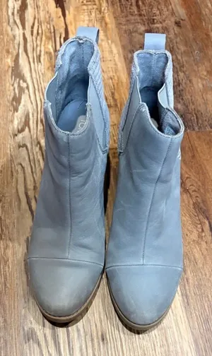 Women’s Gray Tom’s Ankle Boots thumbnail 1