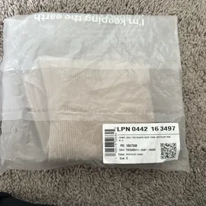 Fabletics robbed tank thumbnail 2