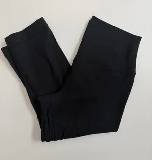 Lululemon Align Crop Leggings Capri High Rise Nulu Fabric Athletic Black 19” thumbnail 1